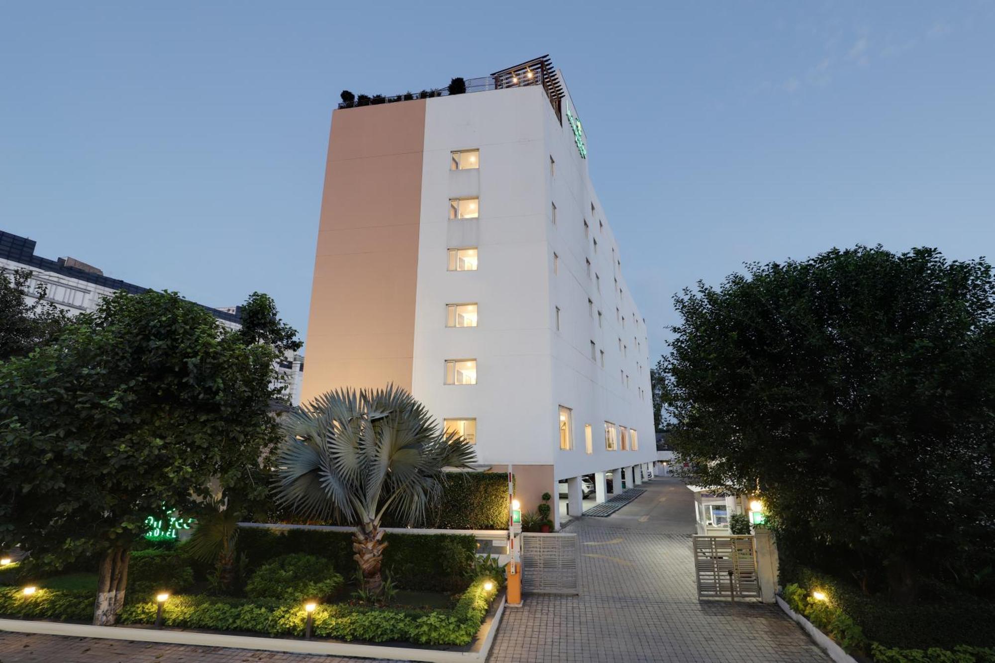 Lemon Tree Hotel Chandīgarh Exteriér fotografie